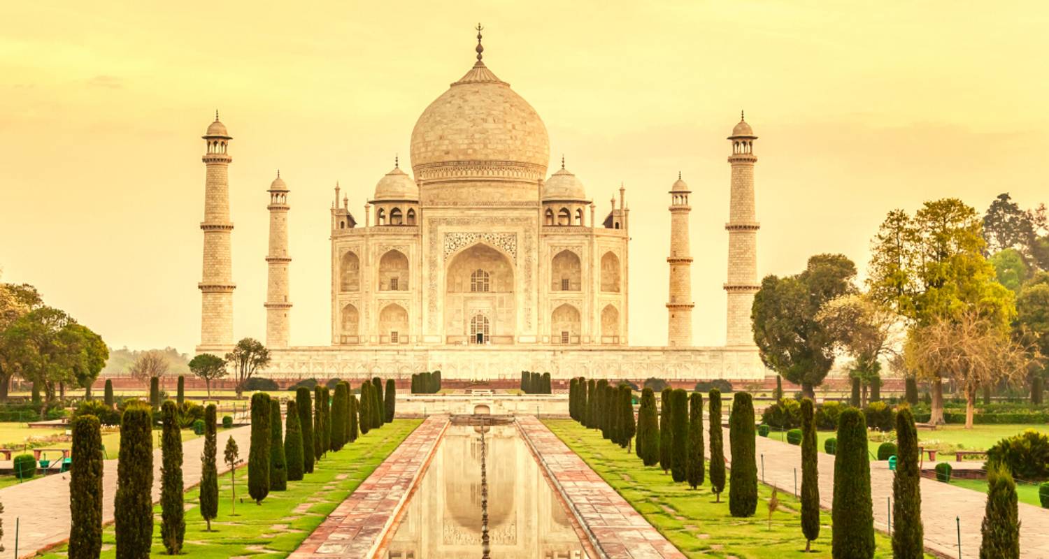 Taj Mahal Tours in India with Heritage Tours in Rajasthan
